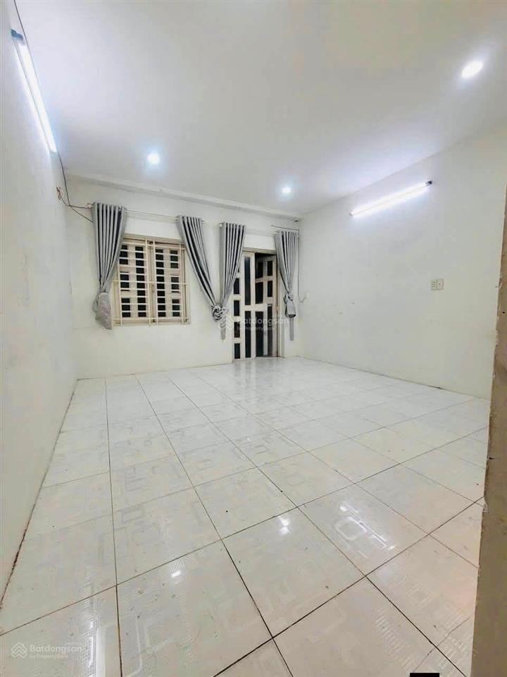 Cho thuê nhà đ/c 345/17 tân kỳ tân quý  4x15  4 tấm  5pn  4wc  giá rẻ