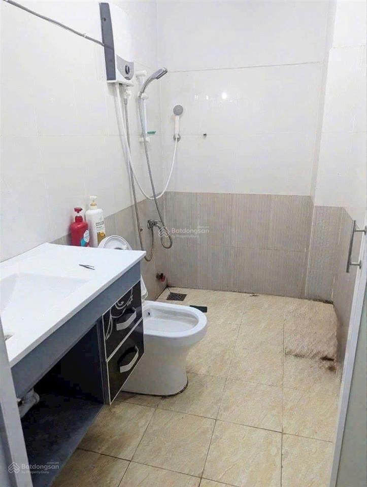 Chính chủ  nhà mt khu họ lê 4x20  3 tầng  sân thượng  3pn3wc  giá rẻ