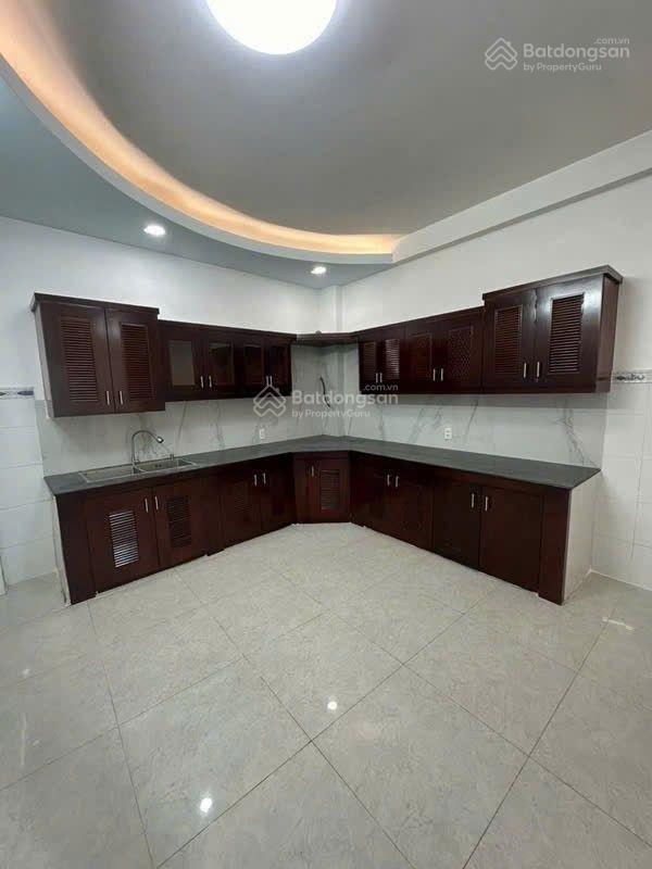 Cho thuê nhà đ/c 427/15 tân kỳ tân quý  4x15m  1 lầu  3pn  2wc  giá rẻ