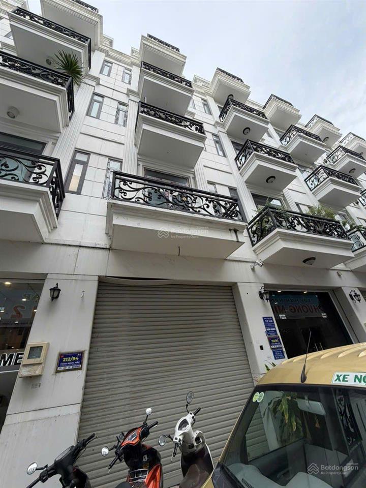 Chính chủ  nhà khu vip nguyễn sơn  4x20  5 lầu  thang máy  10pn  6wc  giá rẻ