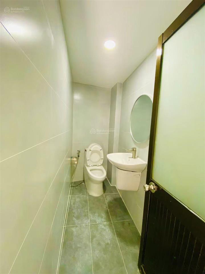 Cho thuê nhà đ/c 68 tây sơn  1 lầu  4x20m  3pn  giá rẻ