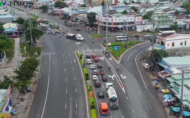 Bán lô đất mt ql51 thuận tiện làm kho xưởng rộng 1200m2 ngang 26m