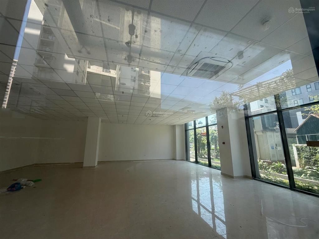 Shop khối đế beriver 80.33m2 sở hữu lâu dài,dòng tiền 16tr/tháng,phục vụ hàng nghìn người qua lại