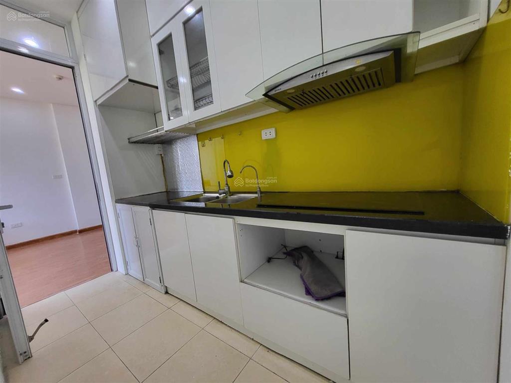 Gấp gấp giá nào cũng bán !!! tôi cần bán nhanh căn góc 2 ngủ full đồ nhà đẹp tại cc hưng thịnh
