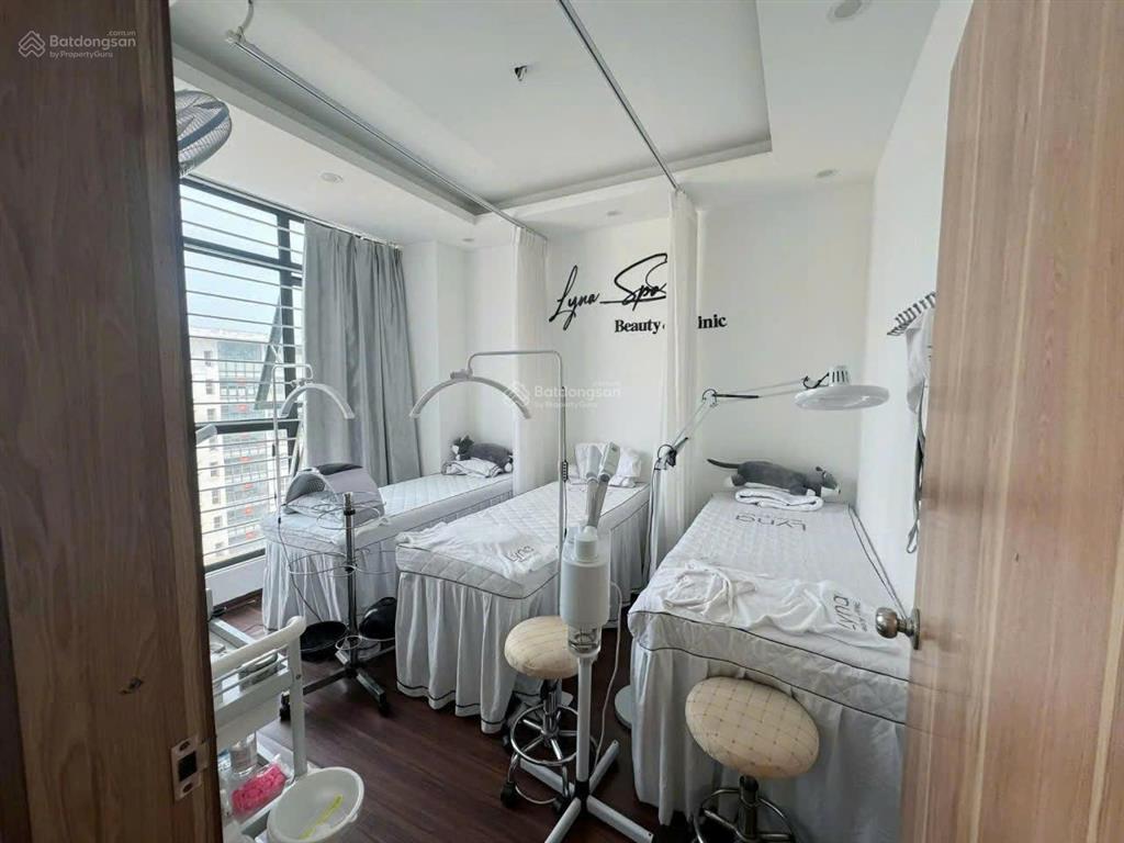 Khẳng định rẻ nhất khu vực !!! tôi cần bán nhanh căn hộ 2 ngủ full đồ , sdcc tại cc ct7 dương nội