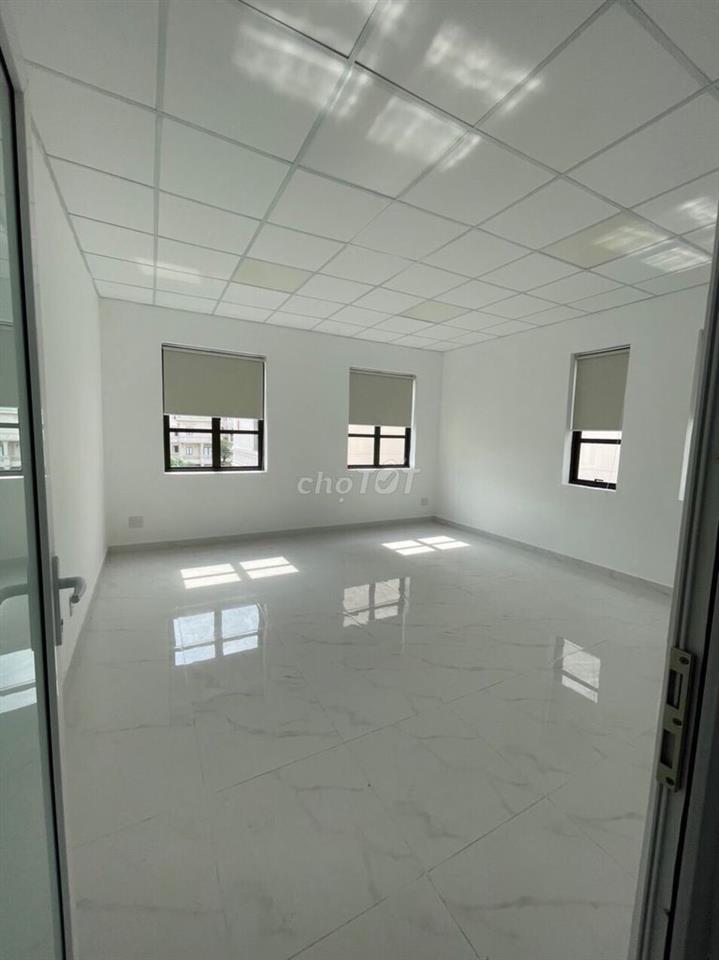 Chính chủ Cho thuê nguyên sàn tầng 1 làm VP 100m2