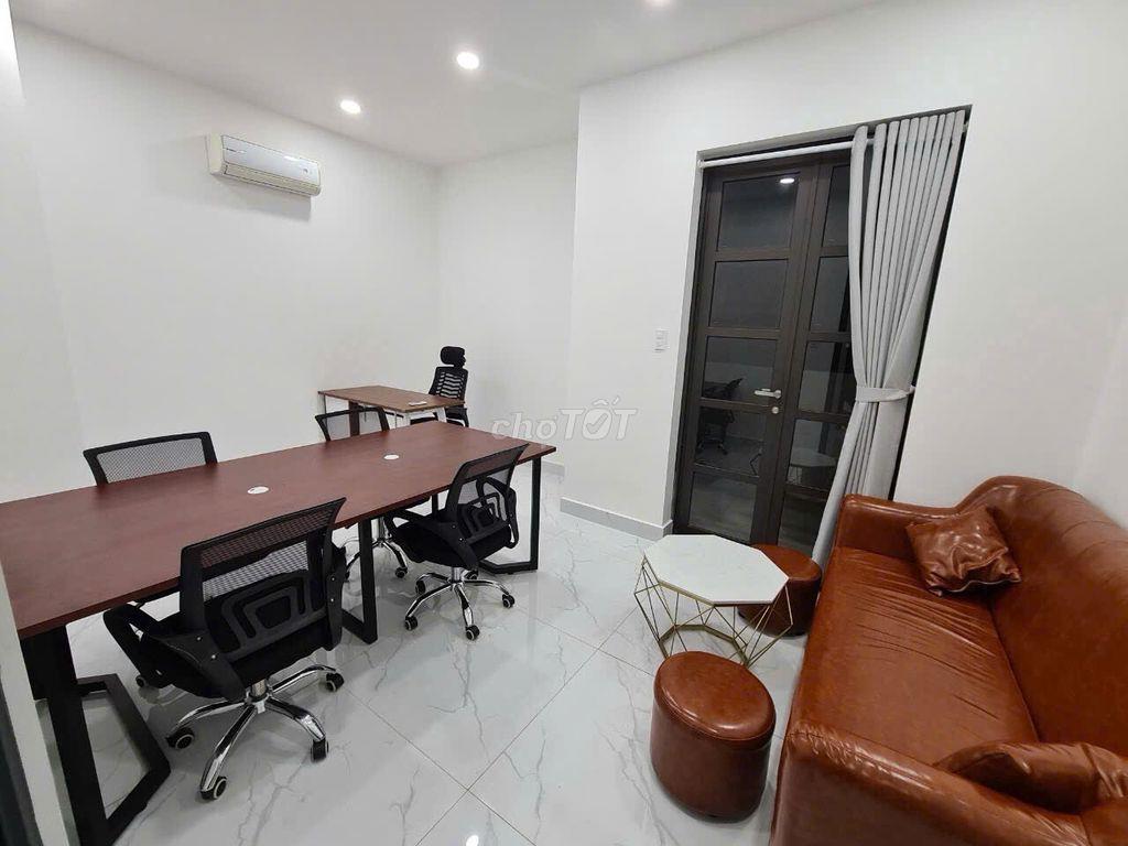 Khai xuân đầu năm! Nguyên lầu gồm 2 phòng (Phòng trước và Phòng sau)