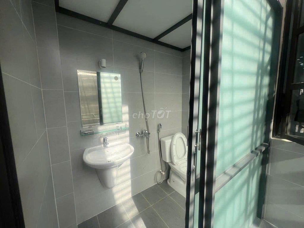 CHO THUÊ VĂN PHÒNG TẦNG TRỆT  (phòng sau) có wc riêng