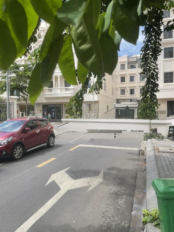 Cho thuê Văn phòng CityLand Park Hills, Gò Vấp, 75m2, có nội thất