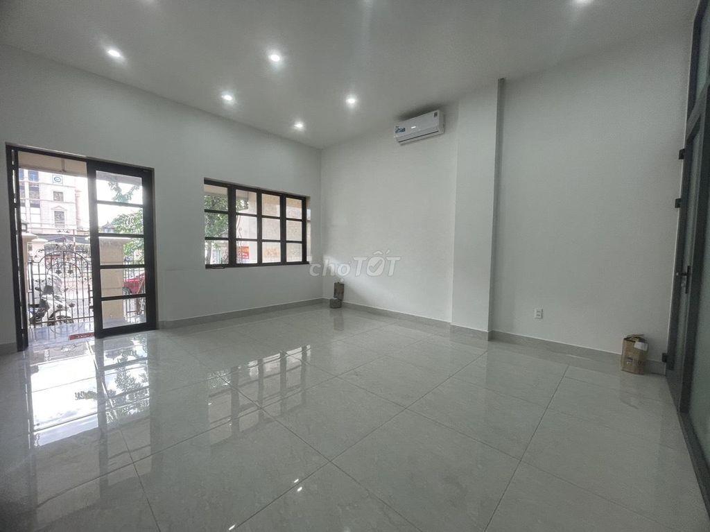 Cho thuê Văn phòng CityLand Park Hills, Gò Vấp, 75m2, có nội thất
