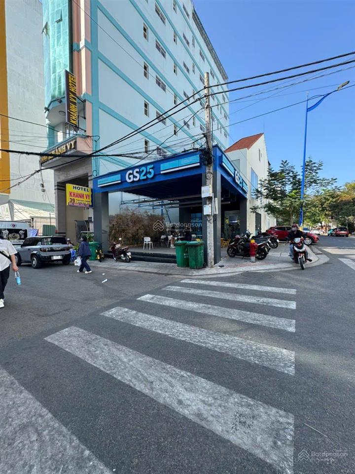 Góc 2 mặt tiền 41 phó đức chính, 45 tỷ đang cho thuê gs 25, 70tr/tháng