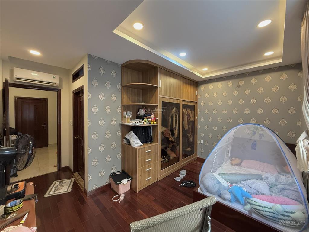 Bán nhà xây tâm huyết, 5x20m (100m2), 1 trệt 2 lầu + sth, 4pn 6wc có thang máy sổ hoàn công phú lợi
