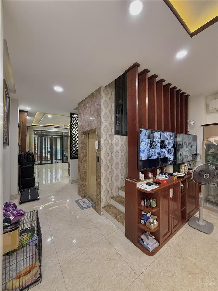 Bán nhà xây tâm huyết, 5x20m (100m2), 1 trệt 2 lầu + sth, 4pn 6wc có thang máy sổ hoàn công phú lợi