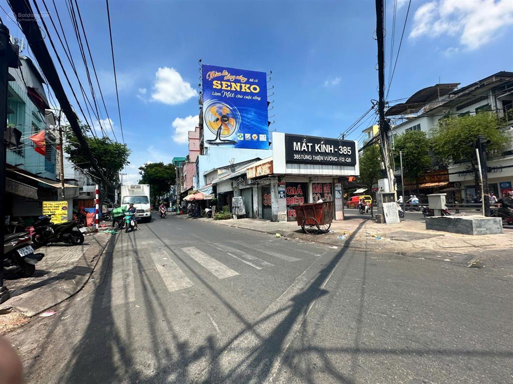 Bán nhà mặt tiền diện tích 275m2,ngang 6,8m nở hậu 13m dài 26m,sổ hồng riêng,có thu nhập 40tr/tháng