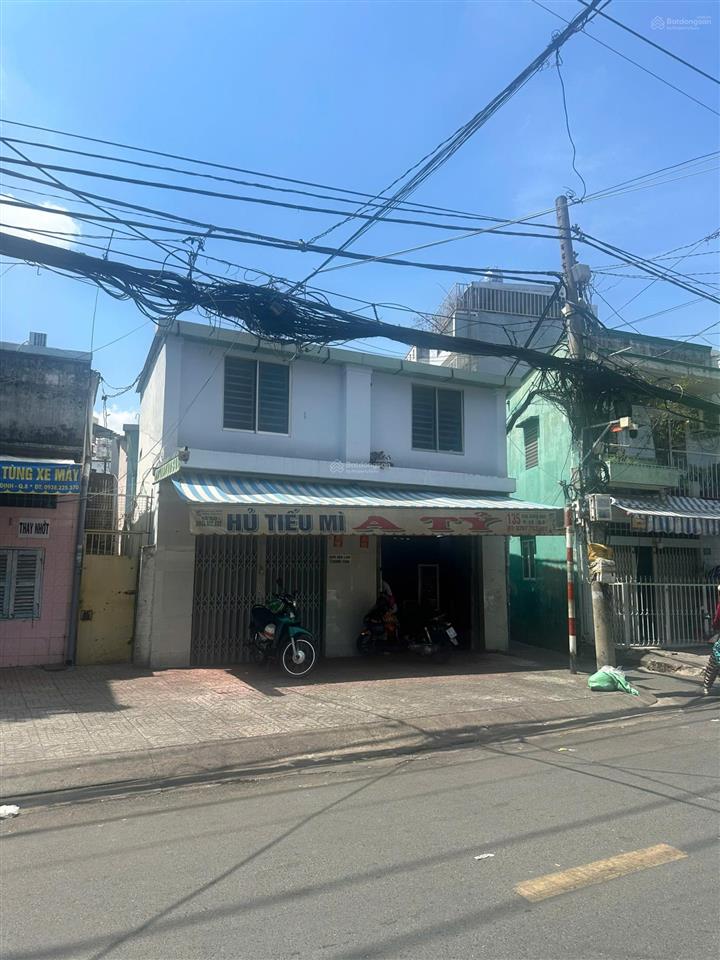 Bán nhà mặt tiền diện tích 275m2,ngang 6,8m nở hậu 13m dài 26m,sổ hồng riêng,có thu nhập 40tr/tháng