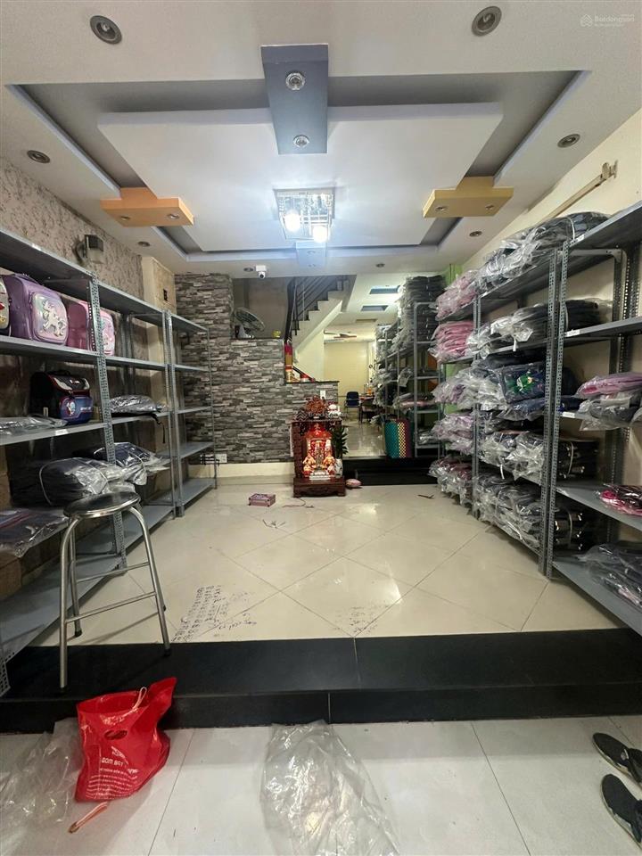 Bán nhà mặt tiền nội bộ 10m, 1 trệt 2 lầu +sth, 4pn 4wc, sổ hồng riêng hoàn công, kdc phú lợi p7q8