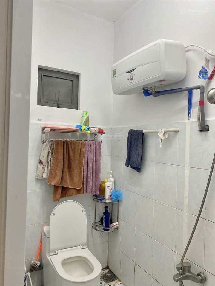 Bán shophouse chung cư phú lợi, dt 80,4m2, sổ hồng có sẵn, 1 trệt 1 lầu, 2pn 2wc, phường bình đông