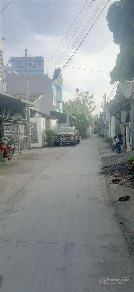 Bán biệt thự 200m2, view ao hồ thoáng mát, dành cho ai thích sự yên tĩnh và lãng mạng shr phong phú