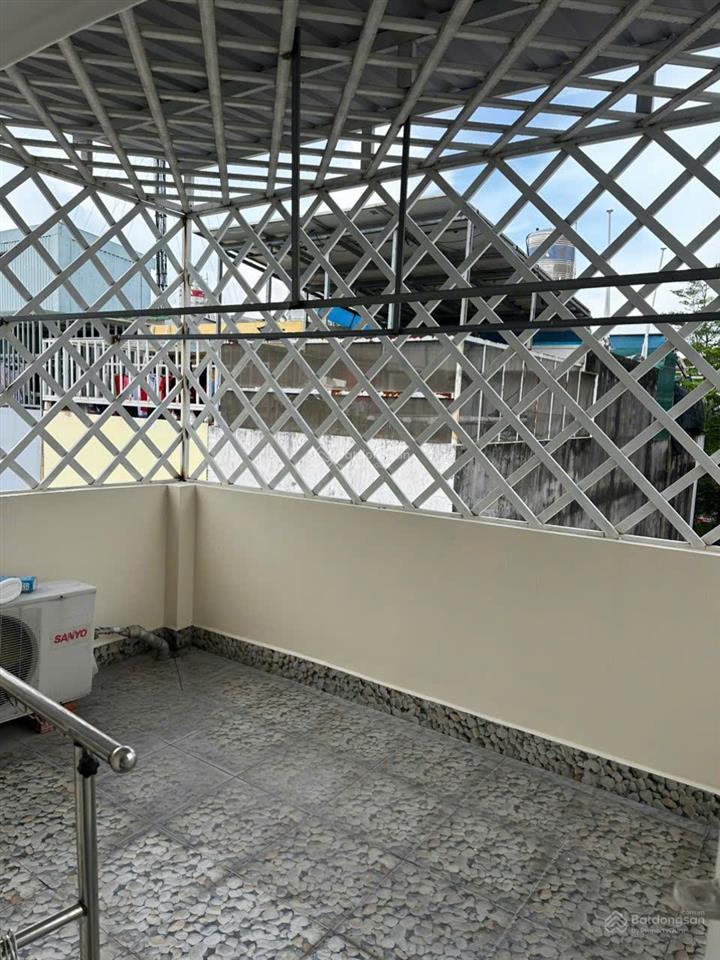 Bán nhà mặt tiền nội bộ kdc phú lợi, diện tích 96m2, 1 trệt 2 lầu +sth, 4pn 5wc, sổ hồng hoàn công