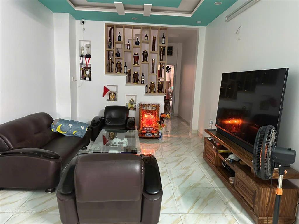 Bán nhà mặt tiền nội bộ kdc phú lợi, diện tích 96m2, 1 trệt 2 lầu +sth, 4pn 5wc, sổ hồng hoàn công