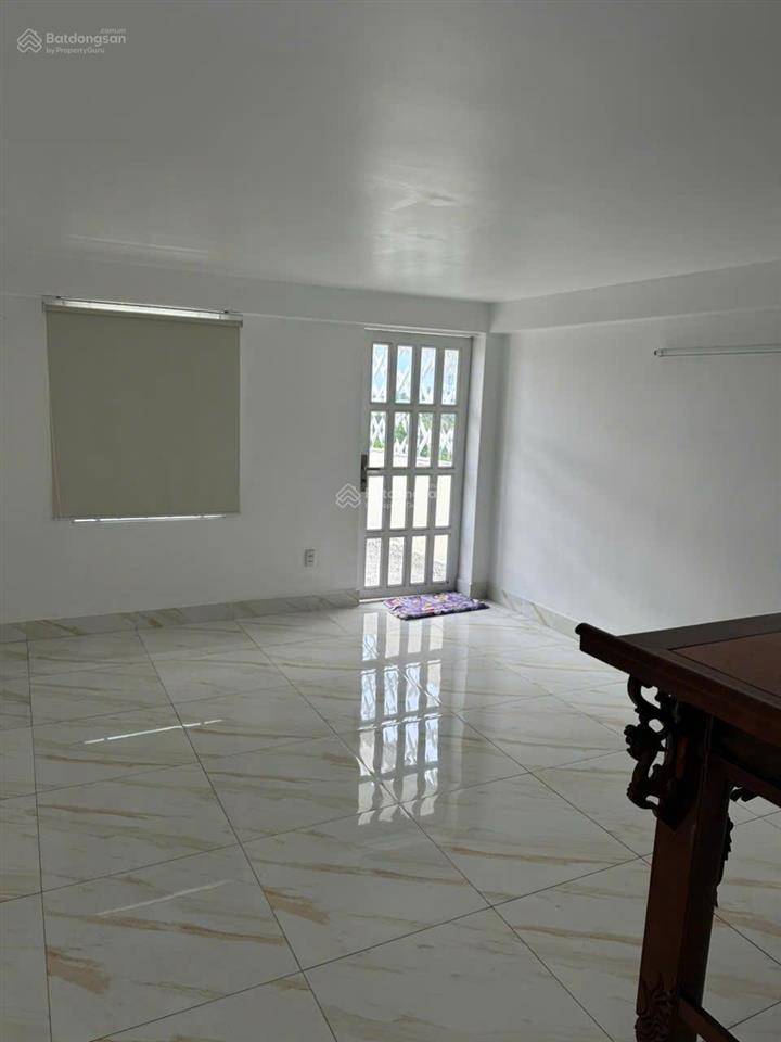 Bán nhà mặt tiền nội bộ kdc phú lợi, diện tích 96m2, 1 trệt 2 lầu +sth, 4pn 5wc, sổ hồng hoàn công