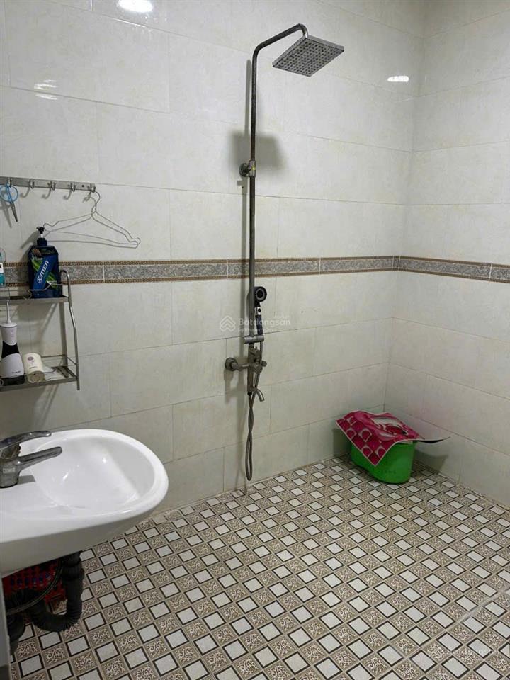 Bán nhà mặt tiền nội bộ kdc phú lợi, diện tích 96m2, 1 trệt 2 lầu +sth, 4pn 5wc, sổ hồng hoàn công