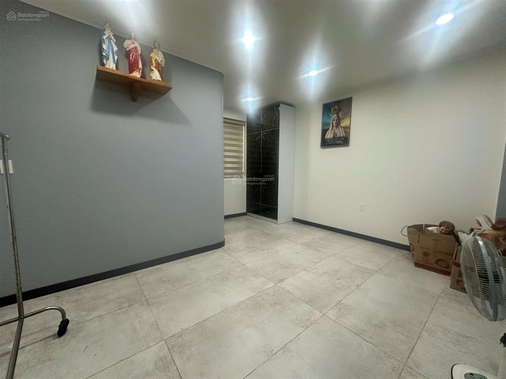 Bán nhà mặt tiền 20m trịnh quang nghị, 100m2, 4 phòng ngủ 5 wc,nội thất như hình,sổ sẵn kdc phú lợi