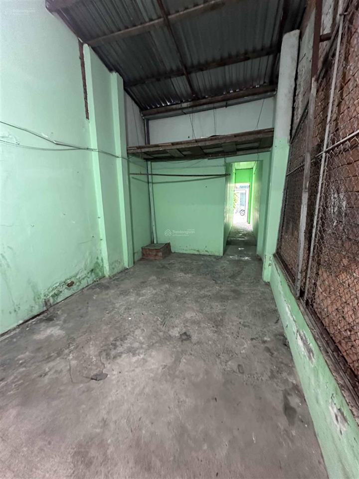 Bán nhà cấp 4, diện tích 77,3m2, sổ hồng sẵn, hẻm ba gác rộng tám danh p4 q8, tiện xây mới lại