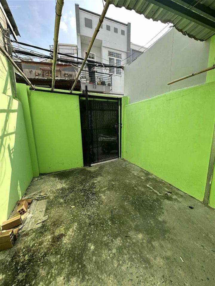 Bán nhà cấp 4, diện tích 77,3m2, sổ hồng sẵn, hẻm ba gác rộng tám danh p4 q8, tiện xây mới lại