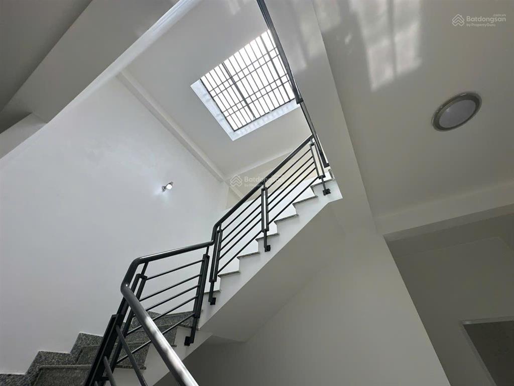 Bán nhà mặt tiền nội bộ khu dân cư phú lợi, 120m2, sổ hồng sẵn, 1 trệt 2 lầu + sth, 4pn 5wc, p7 q8