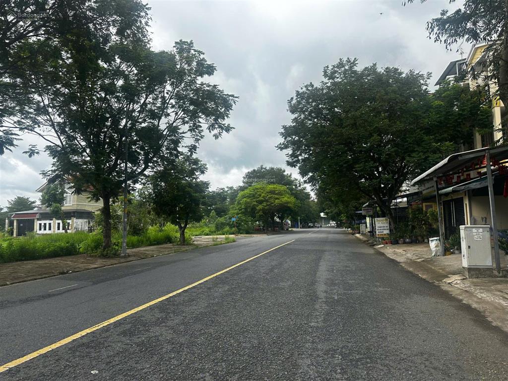 Bán đất 250m2, ngang 12,5 dài 20 ,sổ hồng riêng,khu biệt thự an phú tây 47 mẫu,vị trí đẹp tiềm năng