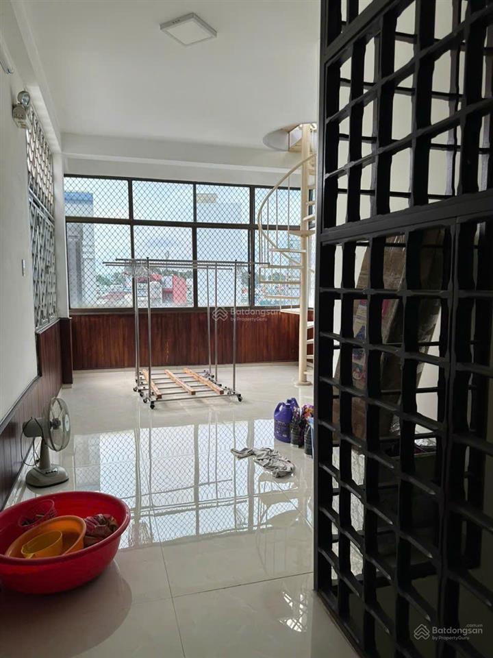 Bán nhà mặt tiền bà hạt, quận 10, 1 trệt 3 lầu + sth, 7 phòng ngủ 5 wc, sổ sẵn, diện tích 65m2
