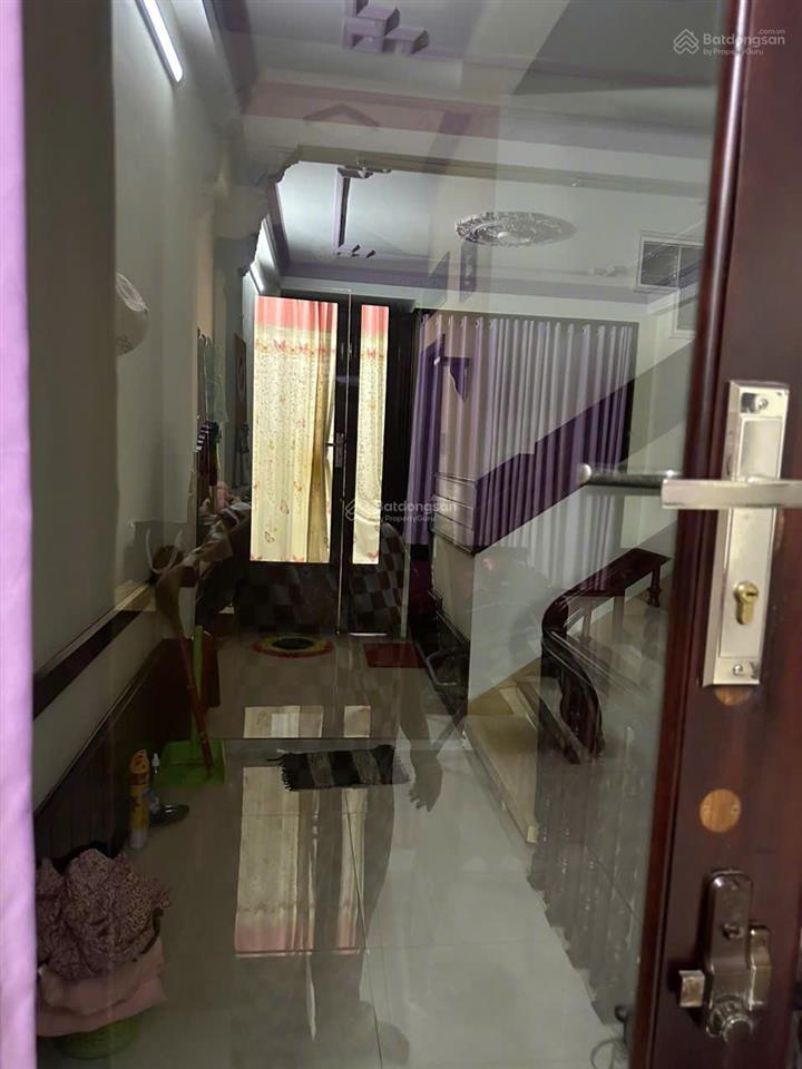 Bán nhà mặt tiền bà hạt, quận 10, 1 trệt 3 lầu + sth, 7 phòng ngủ 5 wc, sổ sẵn, diện tích 65m2
