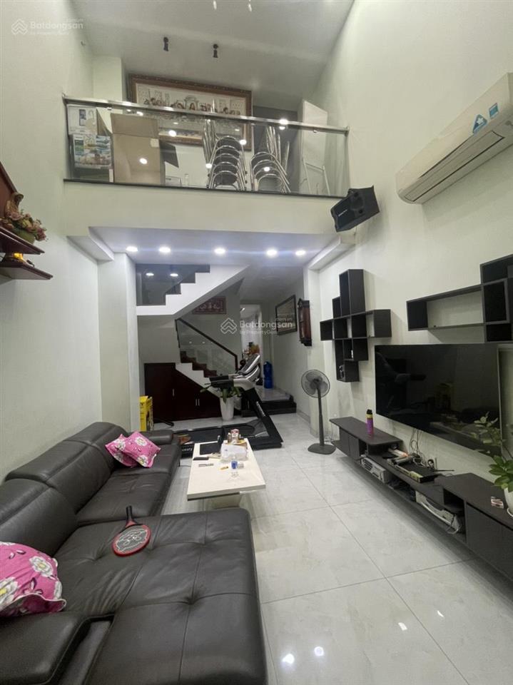 Bán nhà hẻm xe hơi, 56m2, 1 trệt 1 lửng+2 lầu có sân thượng,4pn 5wc,full nội thất,phường chánh hưng