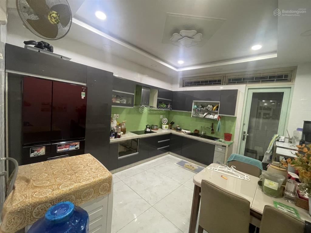 Bán nhà hẻm xe hơi, 56m2, 1 trệt 1 lửng+2 lầu có sân thượng,4pn 5wc,full nội thất,phường chánh hưng