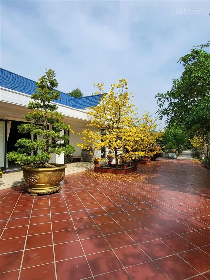Bán nhà vườn 2200m2,sổ hồng riêng,có thổ cư 200m2,cách cao tốc bến lức  long thành 1,5km,hưng long