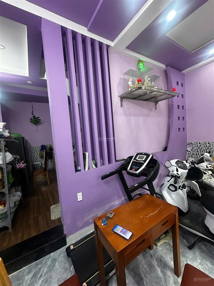 Bán nhà 3 tầng, hẻm ba gác, 4 phòng ngủ 2 phòng vệ sinh, sổ hoàn công đủ, gần cầu bà tàng, pth p7q8