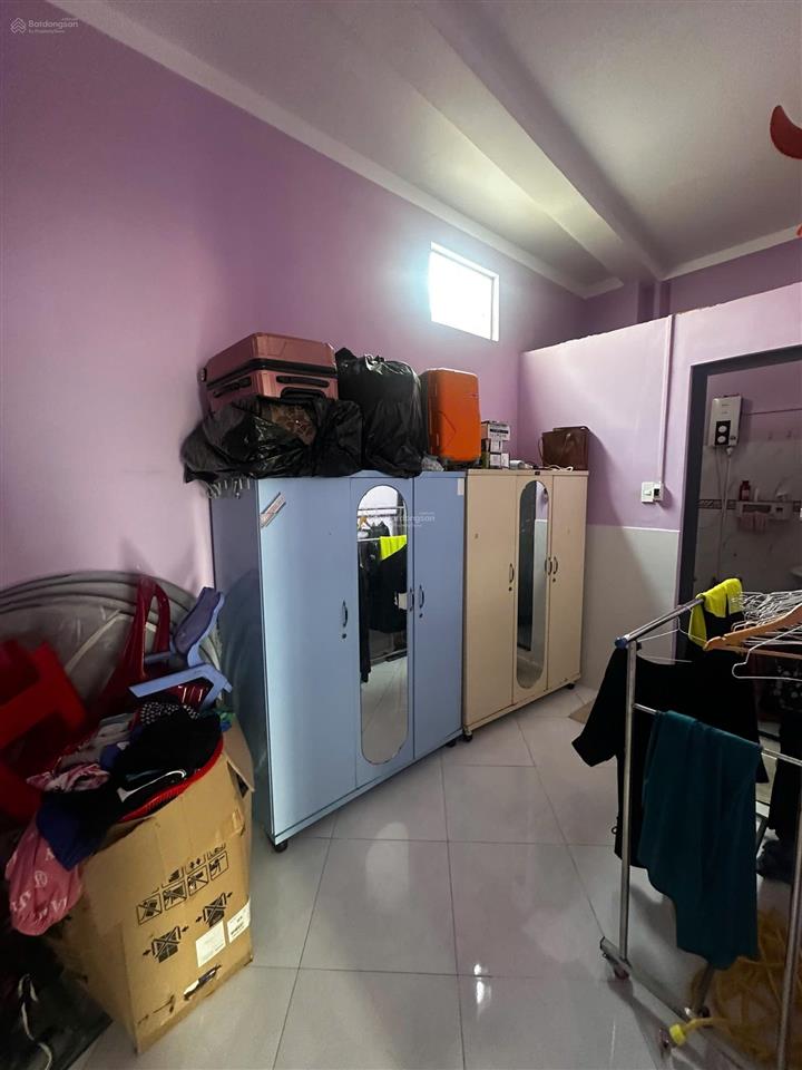 Bán nhà 3 tầng, hẻm ba gác, 4 phòng ngủ 2 phòng vệ sinh, sổ hoàn công đủ, gần cầu bà tàng, pth p7q8