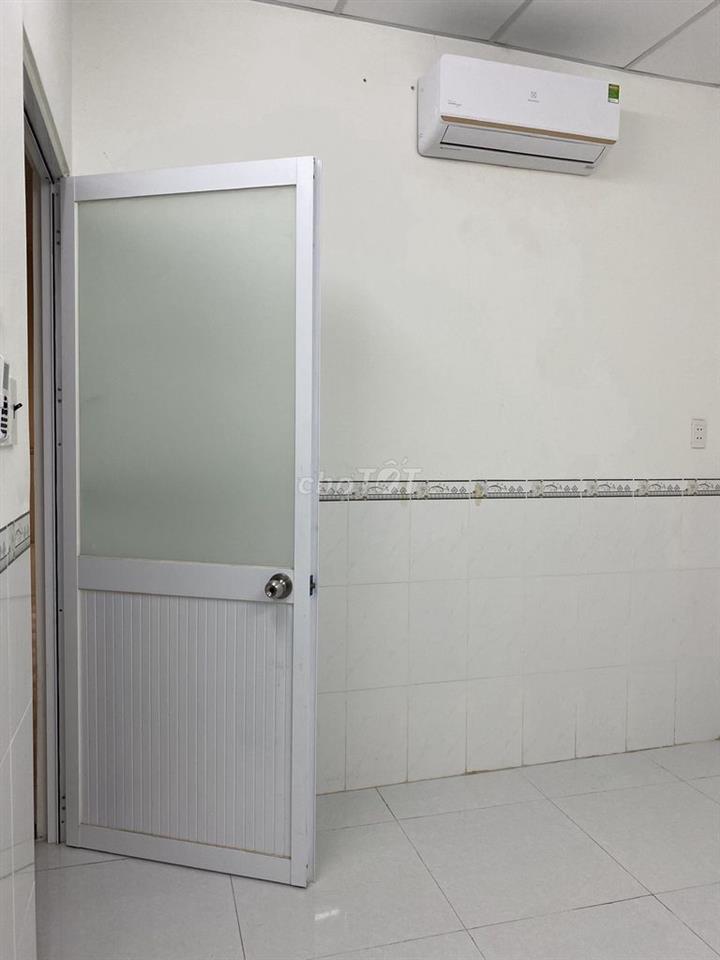 Cho thuê phòng hẽm xe hơi đường Thanh Đa