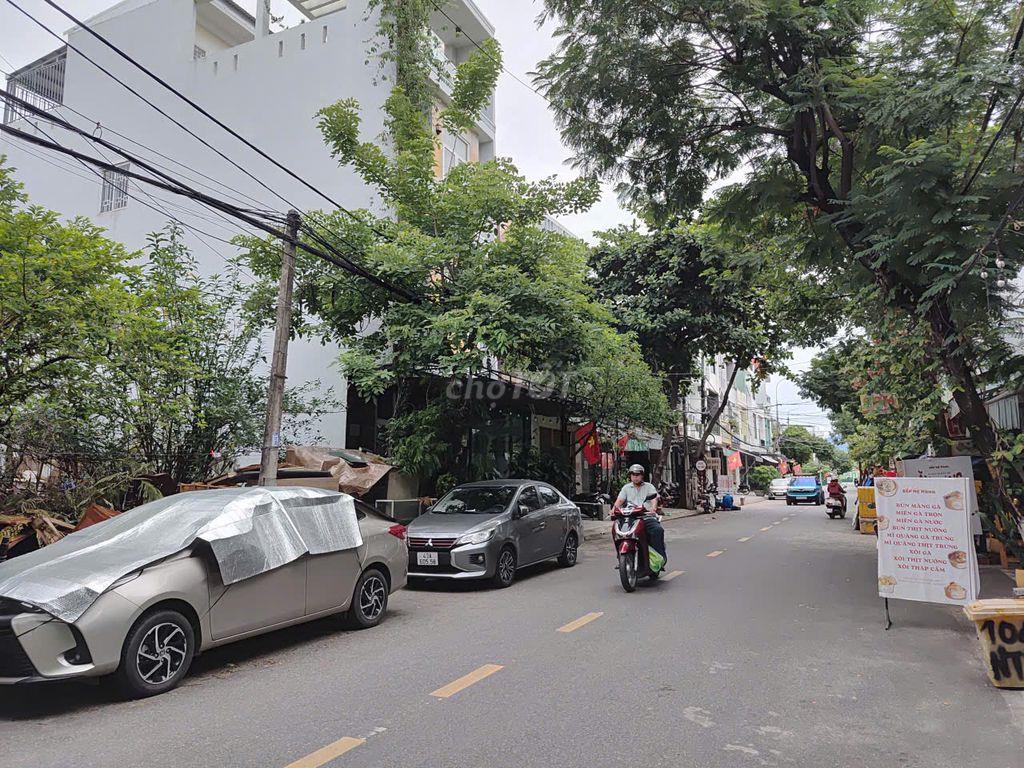 Chính chủ cần Bán nhà MT Nguyễn Thị Thập + đất MT Mê Linh 