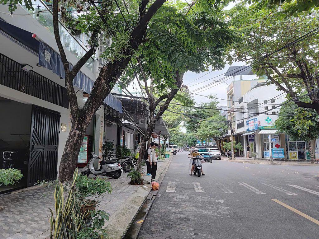 Chính chủ cần Bán nhà MT Nguyễn Thị Thập + đất MT Mê Linh 