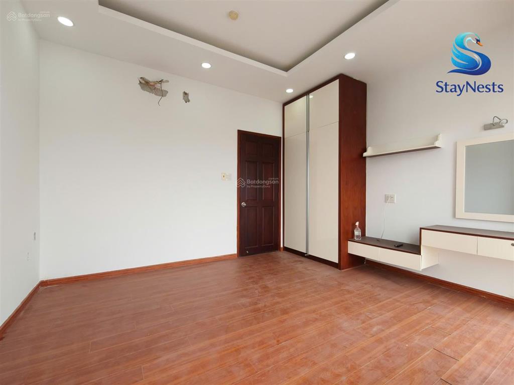 Bán penthouse central plaza 91 phạm văn hai 190m2 3pn 3wc 70tr/m2