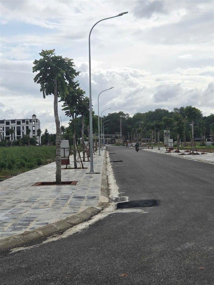 Bán đất mặt đường trung tâm dự án chũ center park
