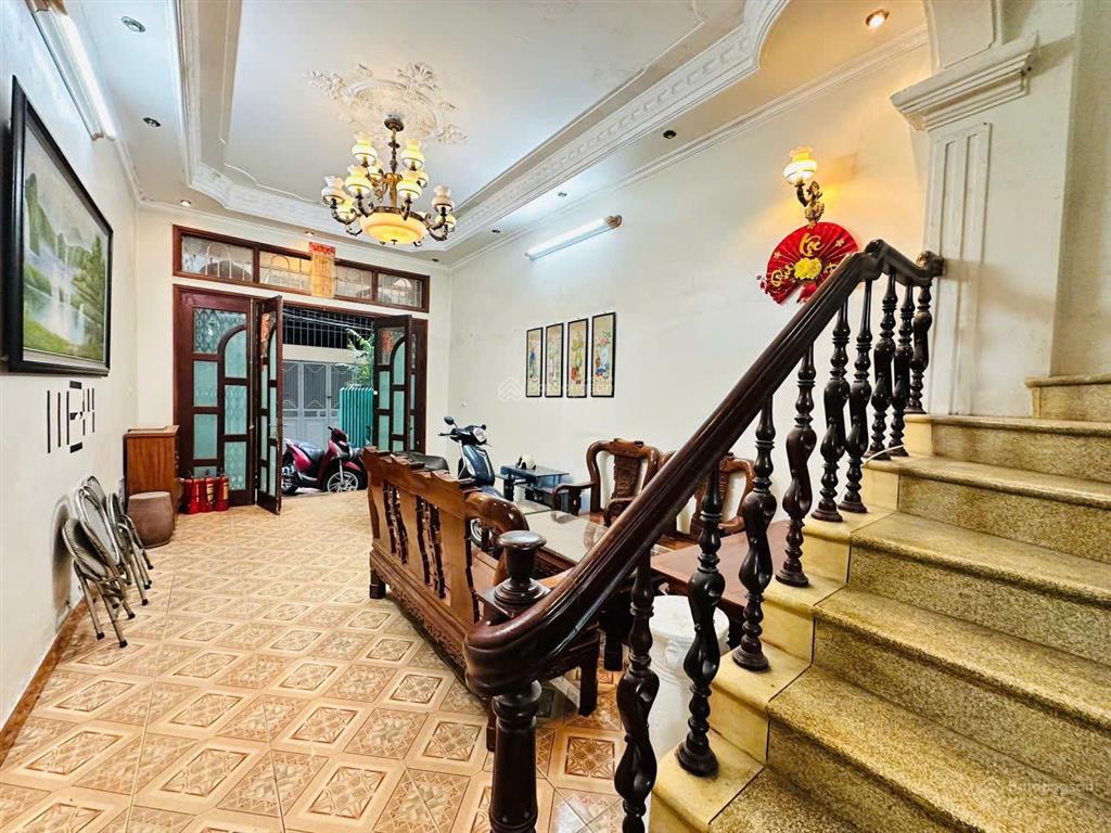 Cho thuê nhà riêng phố quan nhân, phường nhân chính, quận thanh xuân, hà nội