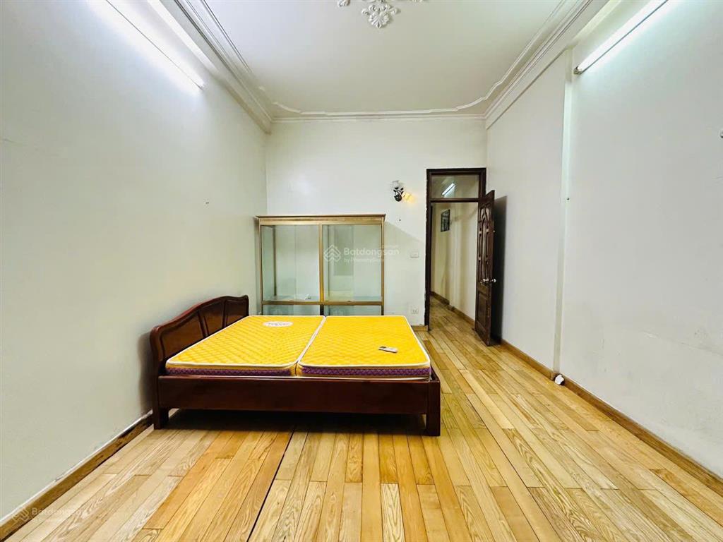 Cho thuê nhà riêng phố quan nhân, phường nhân chính, quận thanh xuân, hà nội