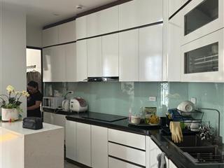 Chủ nhà cần bán gấp căn hộ tại tòa ct8 the ememradl đình thôn mỹ đình, tòa e4.tầng trung dt 104m2.