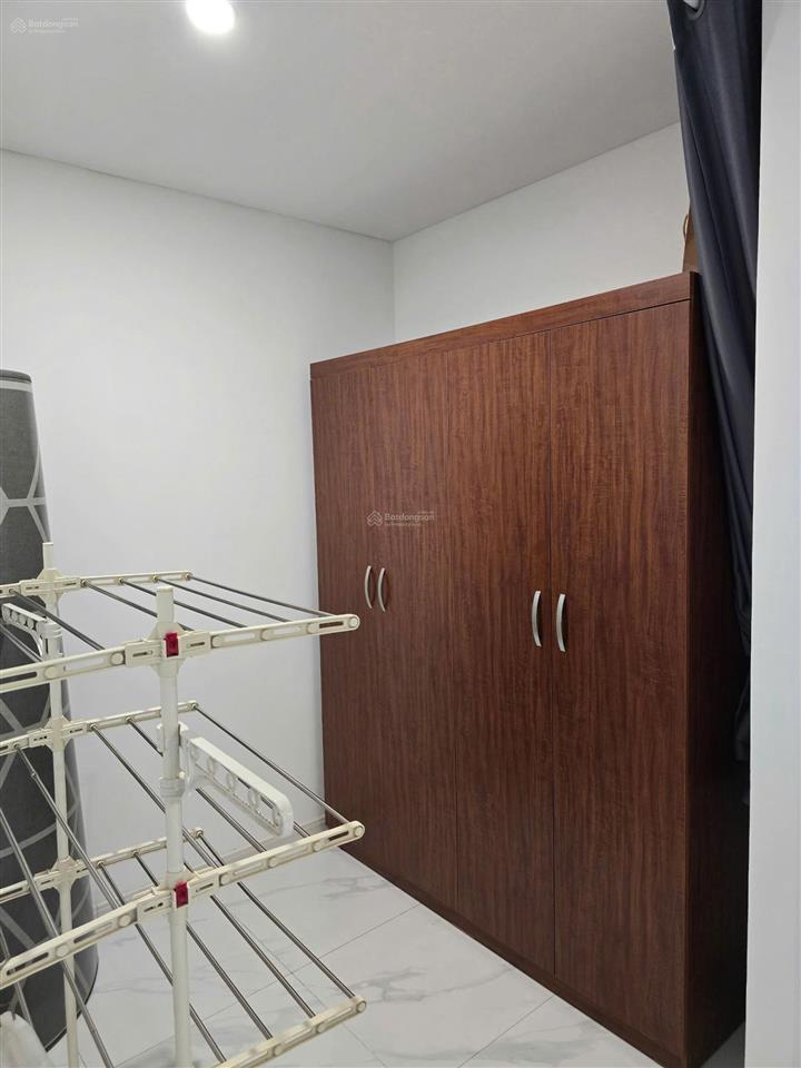 Chủ hàn quốc cần bán gâp căn hộ mỹ đình peal p2. tầng trung. dt 50m2, tk 1 ngủ 1 khách 1 bếp đủ đồ.