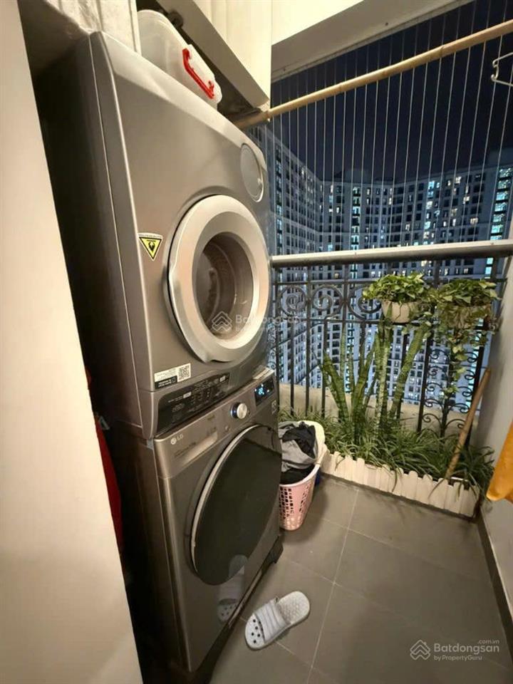 Chủ nhà gửi bán gấp căn hộ 2 ngủ 2 vs dự án ct8, đình thôn, mỹ đình, dt 81m2,  0987 055 ***