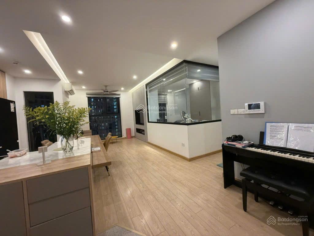 Chính chủ bán căn hộ ct8 the emerald, đình thôn, mỹ đình, tòa e3, dt 81m2, tk 2 ngủ 2 vs, bc đn