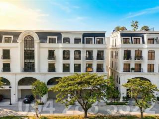 Chính chủ gửi bán căn liền kề shophouse phân khu thịnh vượng 135m2 giá rẻ hướng đông nam